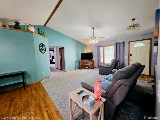 412 Rosette Street, Holly Village, MI 48442