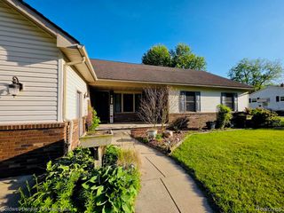 412 Rosette Street, Holly Village, MI 48442