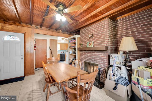 5109 RIDGEVIEW DR, Harrisburg, PA 17112