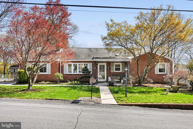 5109 RIDGEVIEW DR, Harrisburg, PA 17112