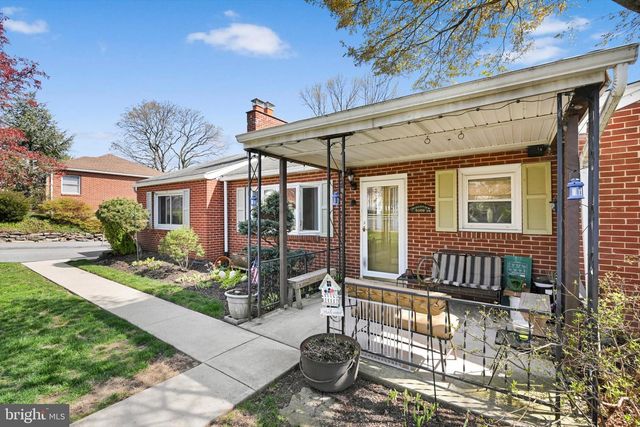 5109 RIDGEVIEW DR, Harrisburg, PA 17112