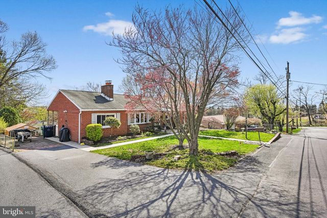 5109 RIDGEVIEW DR, Harrisburg, PA 17112