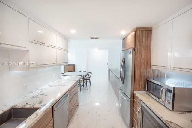 11 Island Ave 1107, Miami Beach, FL 33139