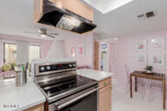 3002 N 70TH Street 136, Scottsdale, AZ 85251