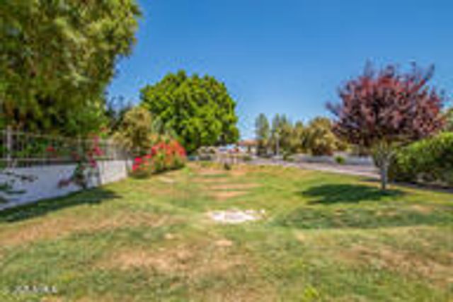 3002 N 70TH Street 136, Scottsdale, AZ 85251