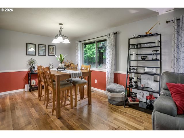 7165 Sw SORRENTO Rd, Beaverton, OR 97008