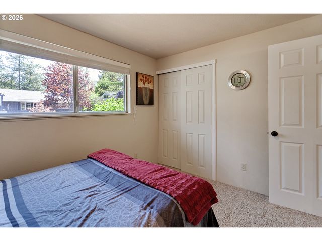 7165 Sw SORRENTO Rd, Beaverton, OR 97008