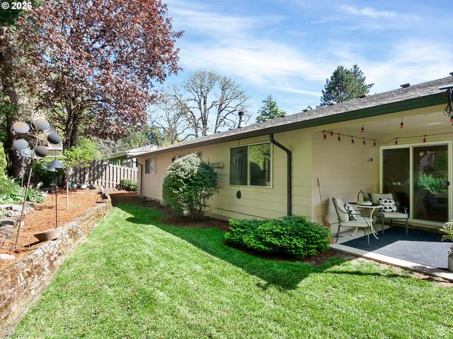 7165 Sw SORRENTO Rd, Beaverton, OR 97008