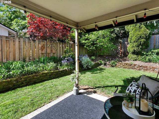 7165 Sw SORRENTO Rd, Beaverton, OR 97008
