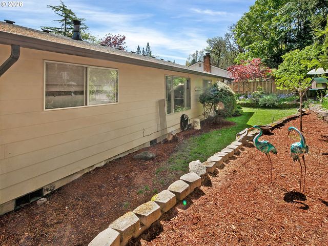 7165 Sw SORRENTO Rd, Beaverton, OR 97008