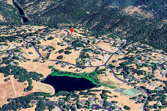 1865 Secret Lake Ct, Cool, CA 95614