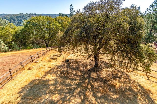 1865 Secret Lake Ct, Cool, CA 95614