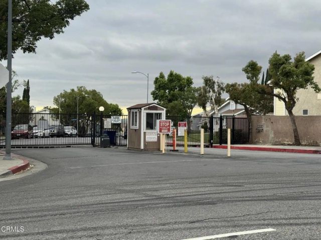 11337 Dronfield Terrace 4, Los Angeles, CA 91331