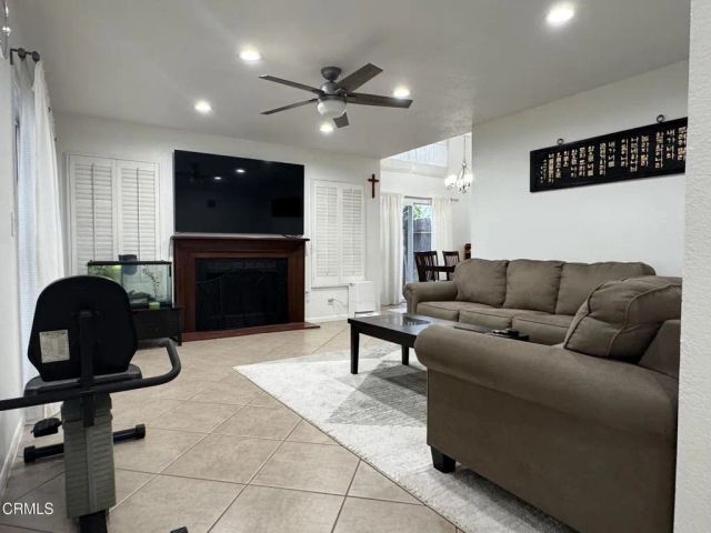 11337 Dronfield Terrace 4, Los Angeles, CA 91331