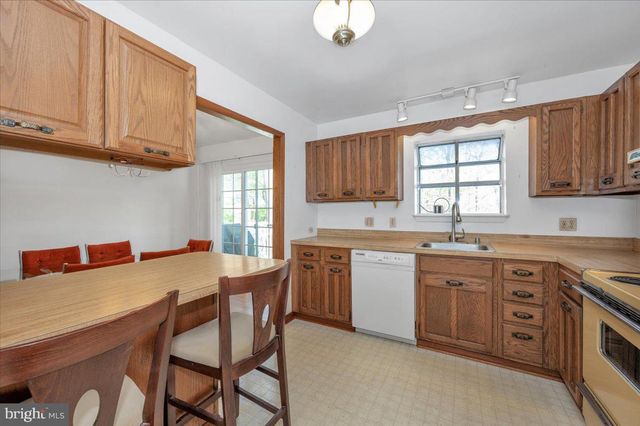 1300 HOLLIBEN RD, Severna Park, MD 21146