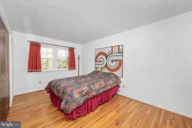 1300 HOLLIBEN RD, Severna Park, MD 21146