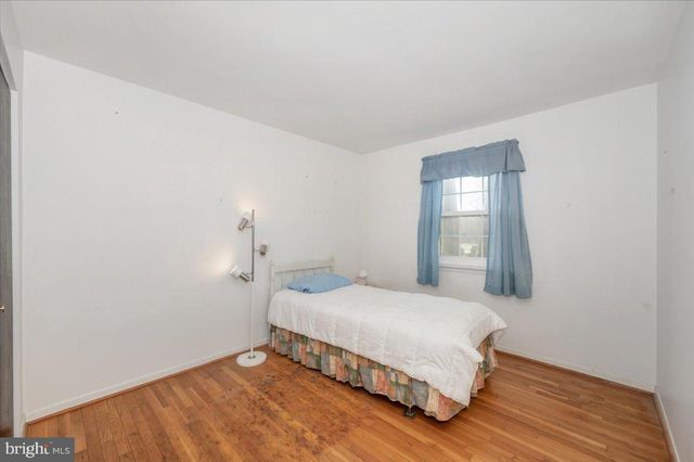 1300 HOLLIBEN RD, Severna Park, MD 21146