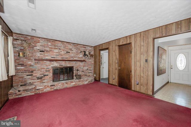 1300 HOLLIBEN RD, Severna Park, MD 21146