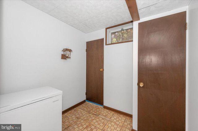 1300 HOLLIBEN RD, Severna Park, MD 21146
