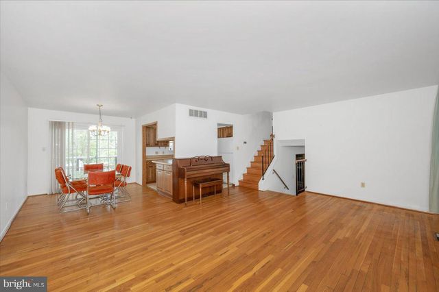 1300 HOLLIBEN RD, Severna Park, MD 21146