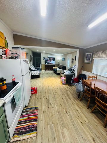 121 Black Creek Road, Clay City, KY 40312