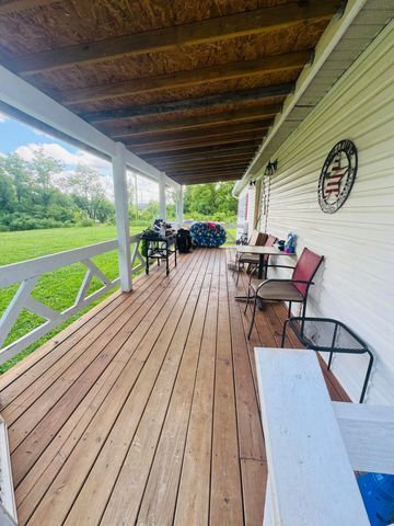 121 Black Creek Road, Clay City, KY 40312