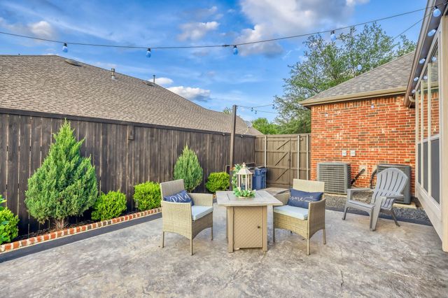 2220 Crestridge Drive, Little Elm, TX 75068