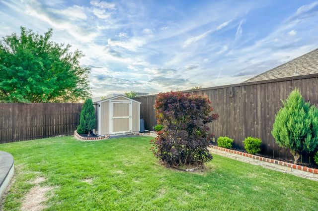 2220 Crestridge Drive, Little Elm, TX 75068