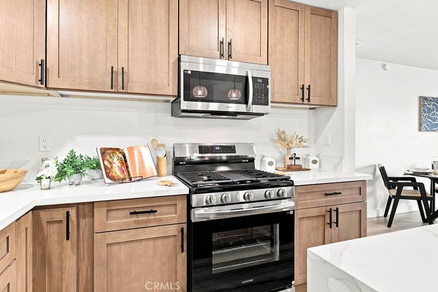 27176 Hibiscus, Highland, CA 92346