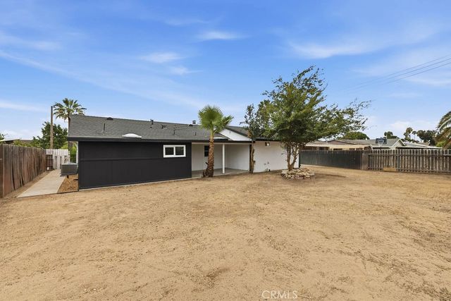 27176 Hibiscus, Highland, CA 92346