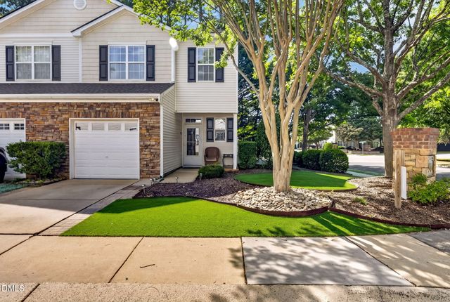 8255 Martello Lane, Raleigh, NC 27613