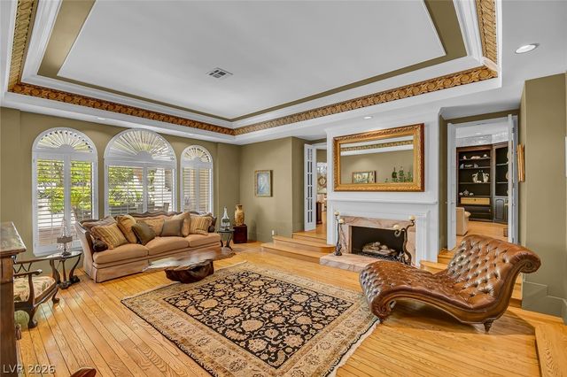 24 Quail Run Road, Henderson, NV 89014