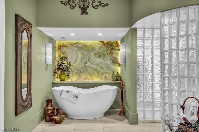 24 Quail Run Road, Henderson, NV 89014