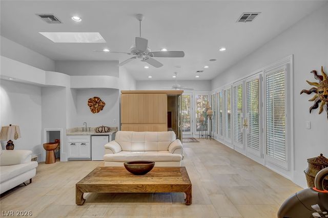 24 Quail Run Road, Henderson, NV 89014