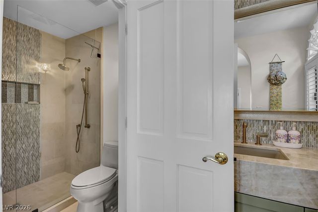 24 Quail Run Road, Henderson, NV 89014
