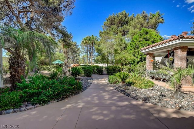 24 Quail Run Road, Henderson, NV 89014