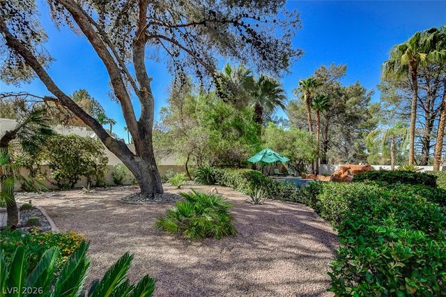 24 Quail Run Road, Henderson, NV 89014