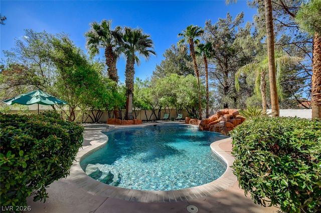 24 Quail Run Road, Henderson, NV 89014