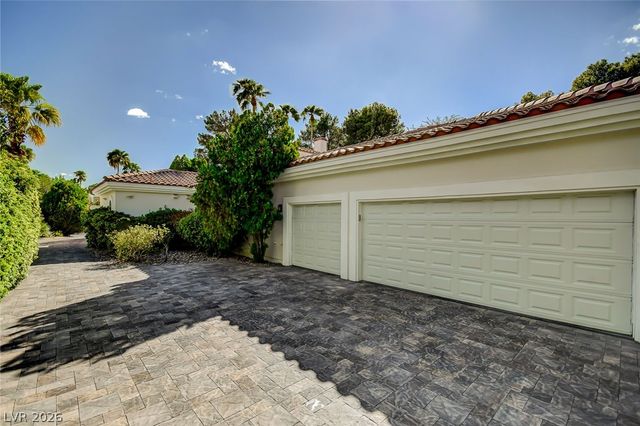 24 Quail Run Road, Henderson, NV 89014