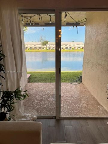 4926 SW 32nd Avenue 136, Dania Beach, FL 33312