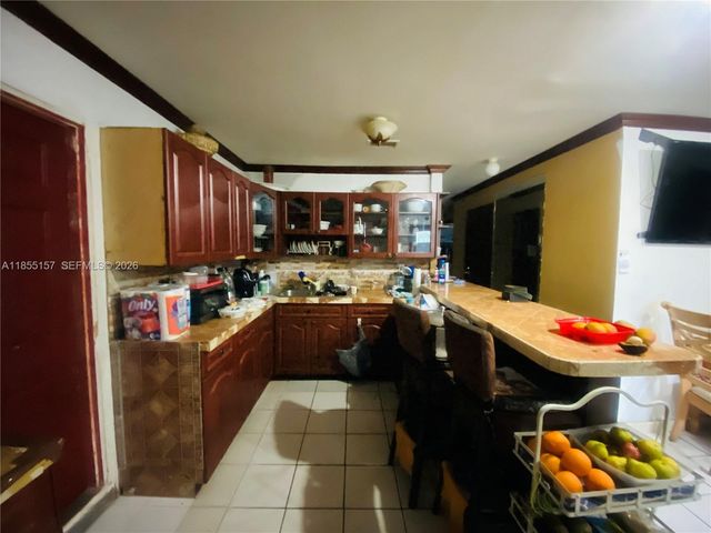 8355 NW 32nd Avenue, Miami, FL 33147