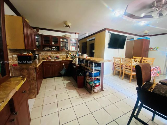 8355 NW 32nd Avenue, Miami, FL 33147