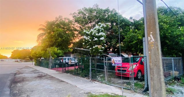 8355 NW 32nd Avenue, Miami, FL 33147