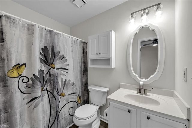 1601 Stone Moss Reach Apt C, Chesapeake, VA 23320