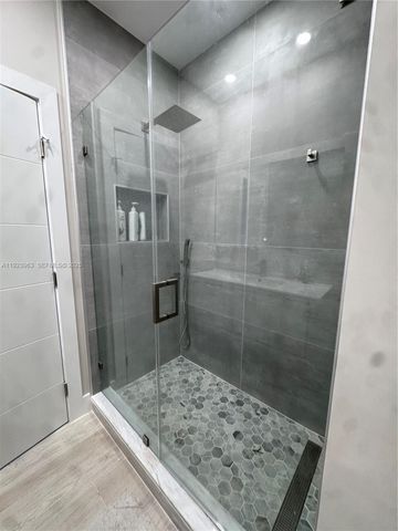 755 N Crescent Dr B, Hollywood, FL 33021