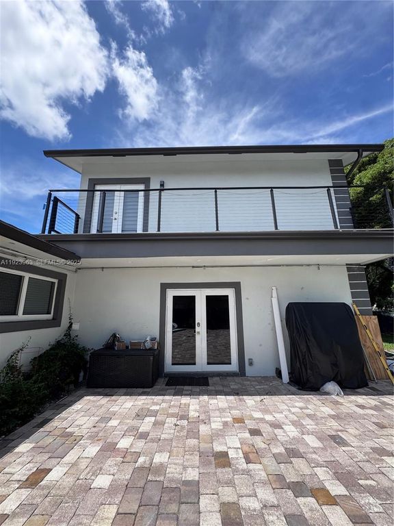 755 N Crescent Dr B, Hollywood, FL 33021