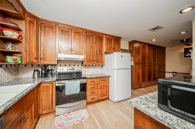 205 S Bridge Street, Enterprise, KS 67441