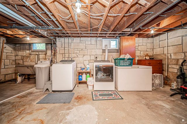 205 S Bridge Street, Enterprise, KS 67441