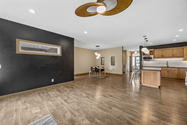 3061 Dell Ridge Lane, Hiawatha, IA 52233