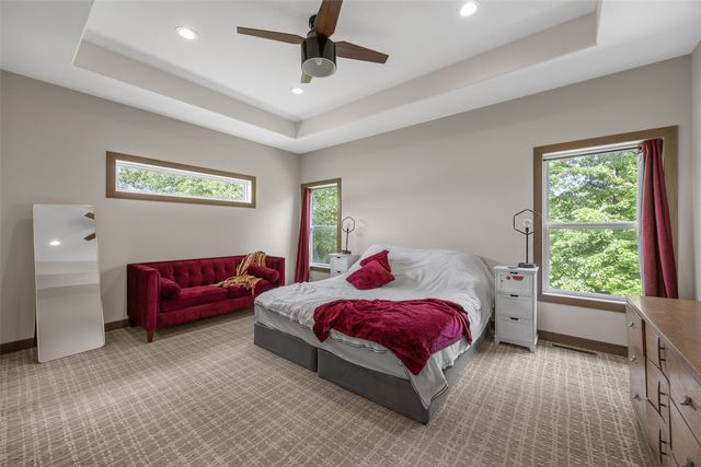 3061 Dell Ridge Lane, Hiawatha, IA 52233